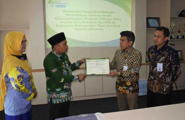 BSI Berikan Perlindungan Sosial Bagi Guru Madrasah Non-PNS