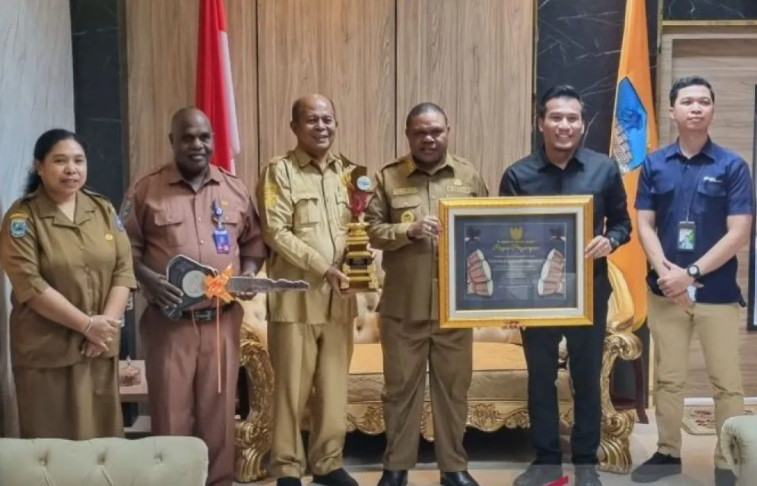 Manokwari terbaik di Papua Barat melindungi tenaga kerja