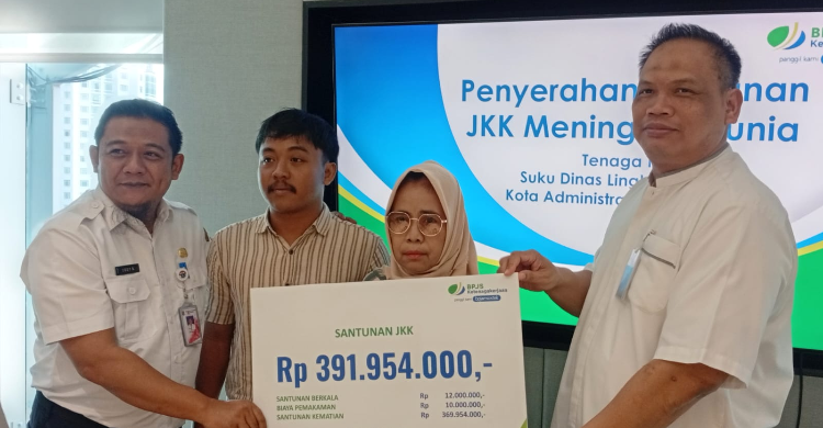 BPJS Ketenagakerjaan Serahkan Santunan Rp391 Juta Ke Ahli Waris PHL Jaksel