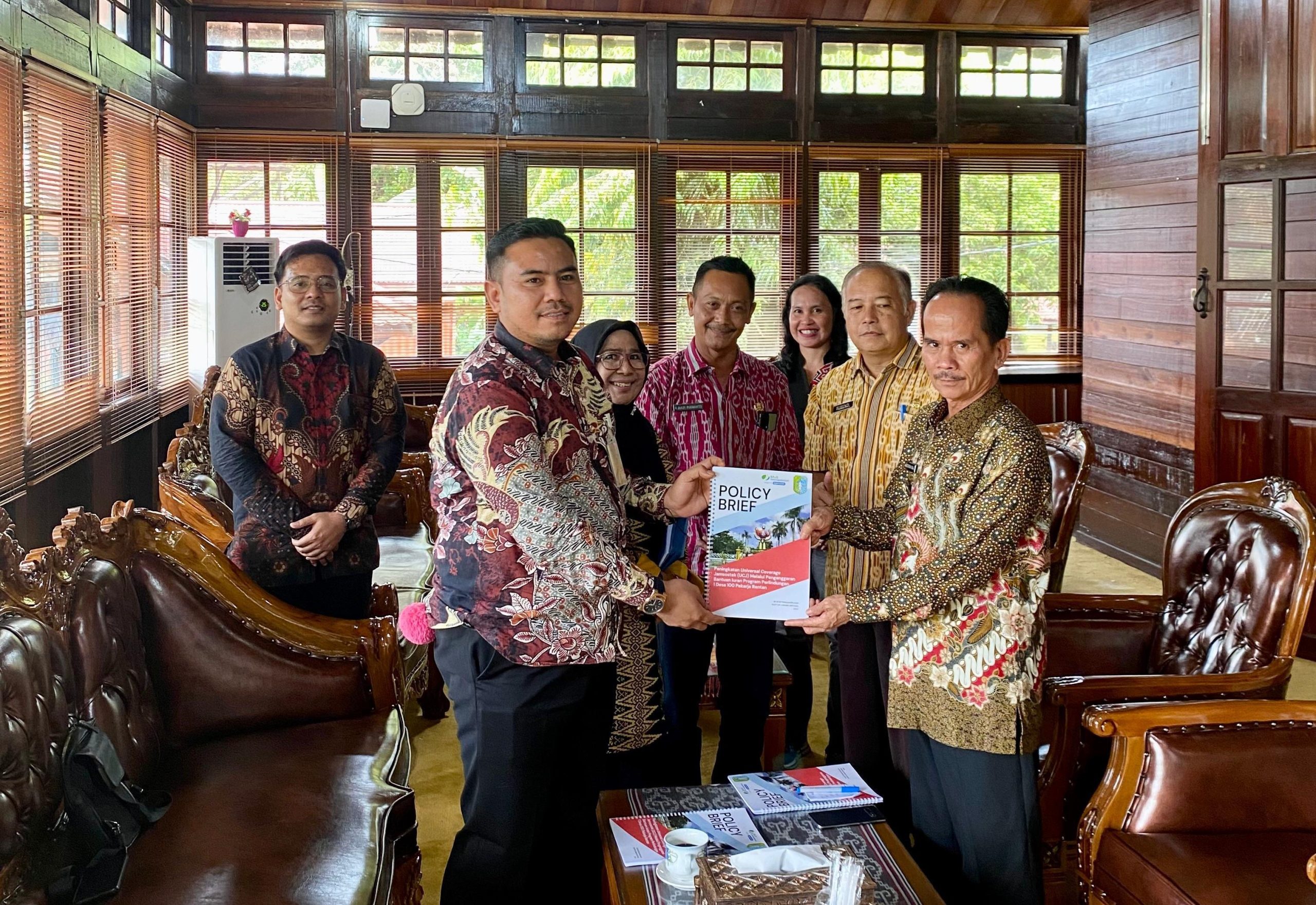 BPJS Ketenagakerjaan Sintang Audiensi dengan Bupati, Dorong Program 1 Desa 100 Pekerja Rentan